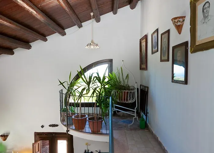 Vila Lorena *
